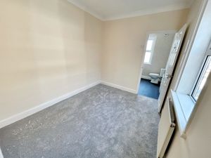 Bedroom- click for photo gallery